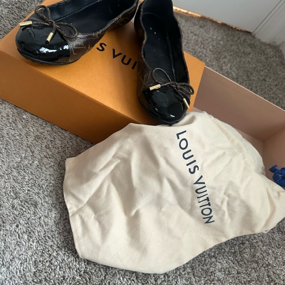 Louis Vuitton flats - Picture 8 of 9